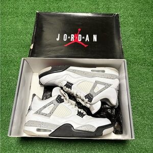 Jordan 4 White Cements